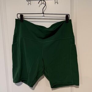 Lululemon Align High Rise 8" Short with Pockets - 16 Everglades Green